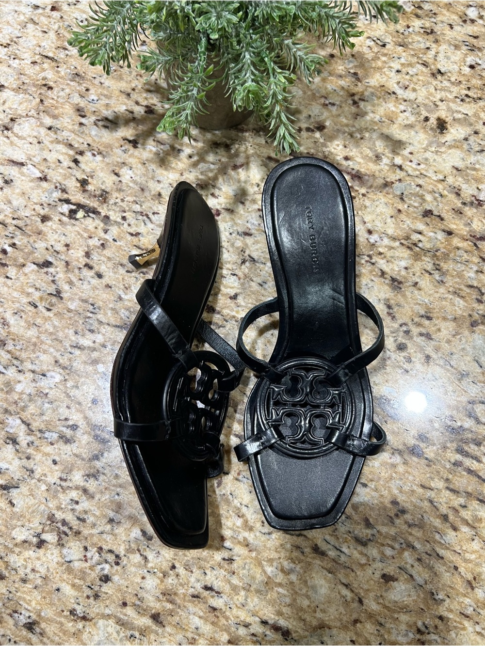 Tory Burch Geo Bombe Black Kitten Heel Sandals 7M - Picture 3 of 10